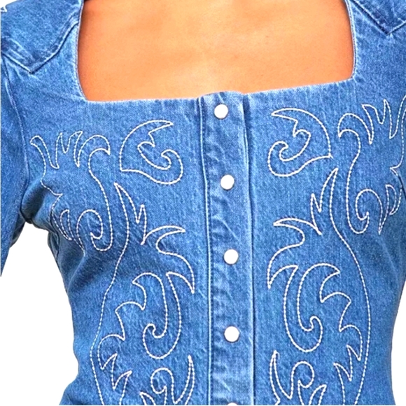 Avec Les Filles Western Embroidered Long Sleeve Denim Dress - Picture 2 of 12